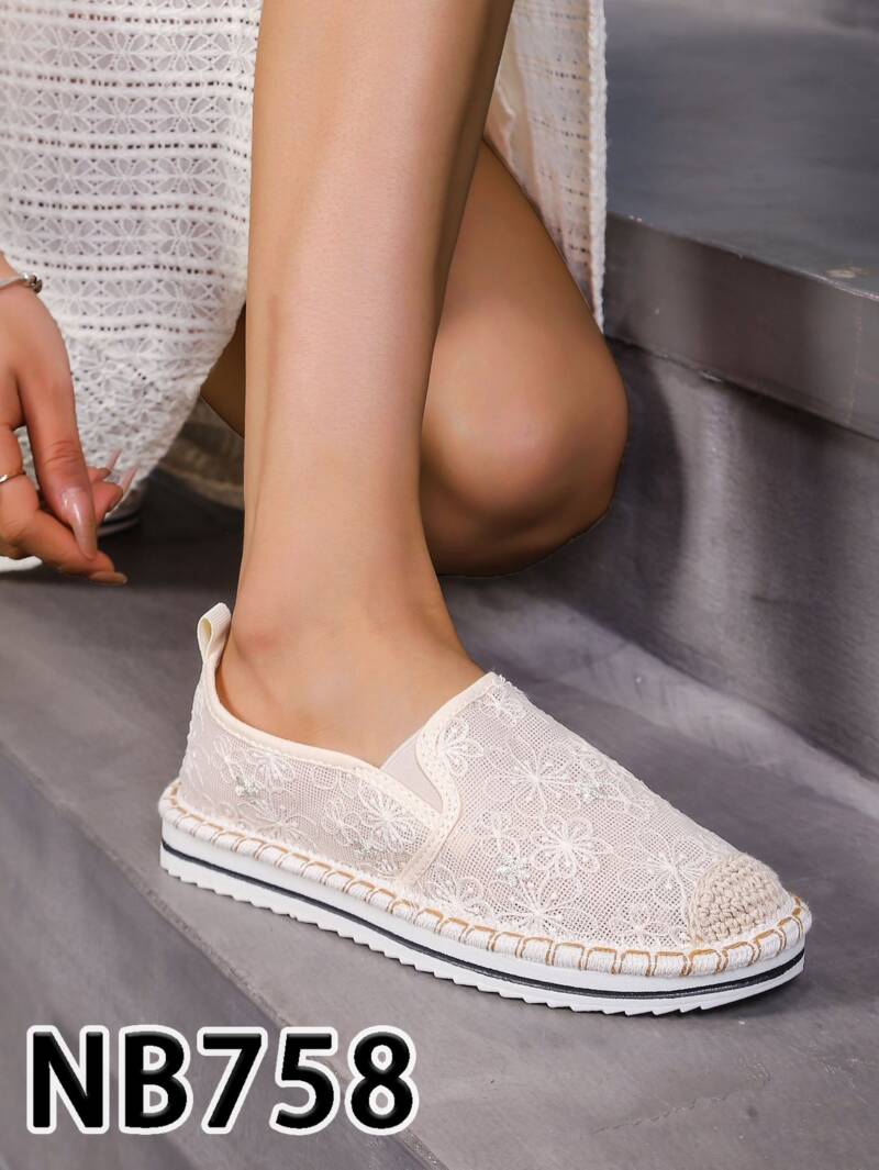 Balerinki/ Espadryle damskie Roz 36-41 / 12 par